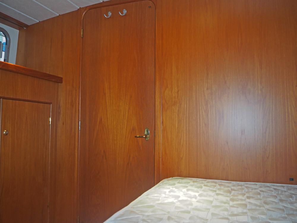 Aft cabin, Accommodation